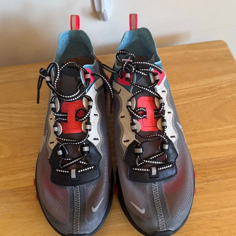 NIKE REACT ELEMENT 87 BLUE CHILL SOLAR RED MENS AQ1090 006 Size 8‎